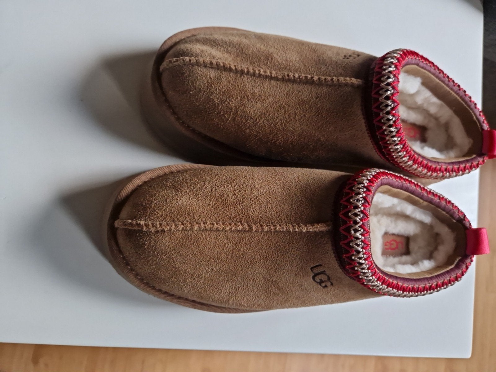 Ugg Tasman Pantoffels -  nieuw zonder doos, Kleding | Dames, UGG, Bruin, Nieuw, Ophalen of Verzenden