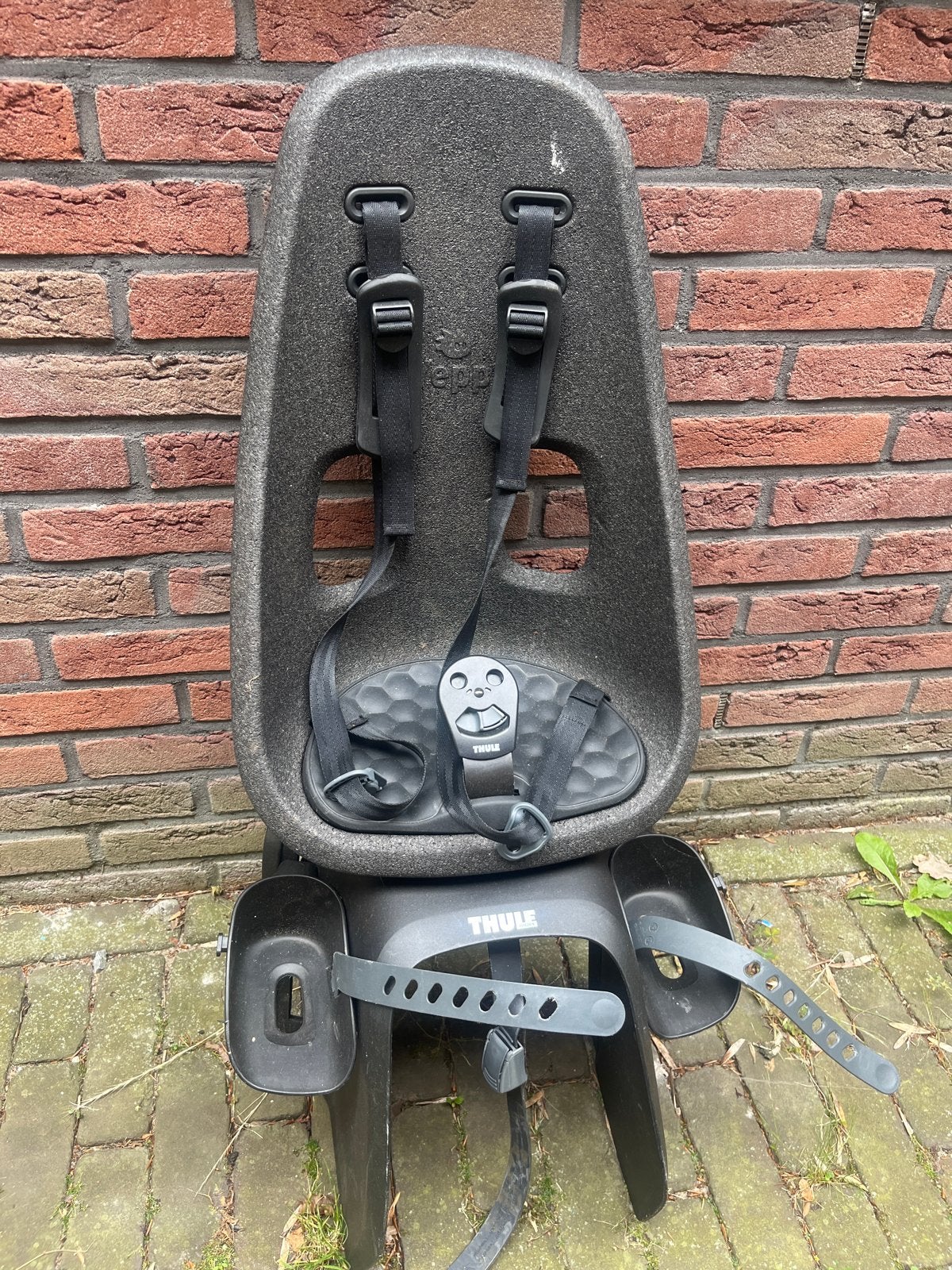 Thule Yepp nexxt maxi zgan, Ophalen, Gebruikt, Achterzitje, Voetsteuntjes