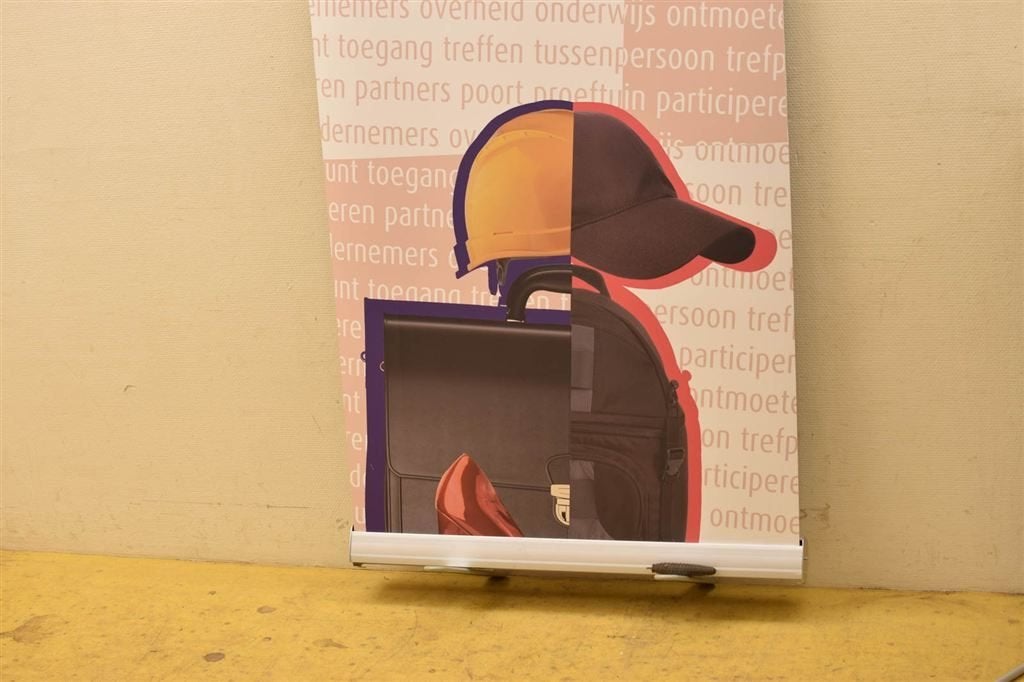 Aluminium Rolbanner 46506, Ophalen of Verzenden, Gebruikt, A1 t/m A3, Film en Tv