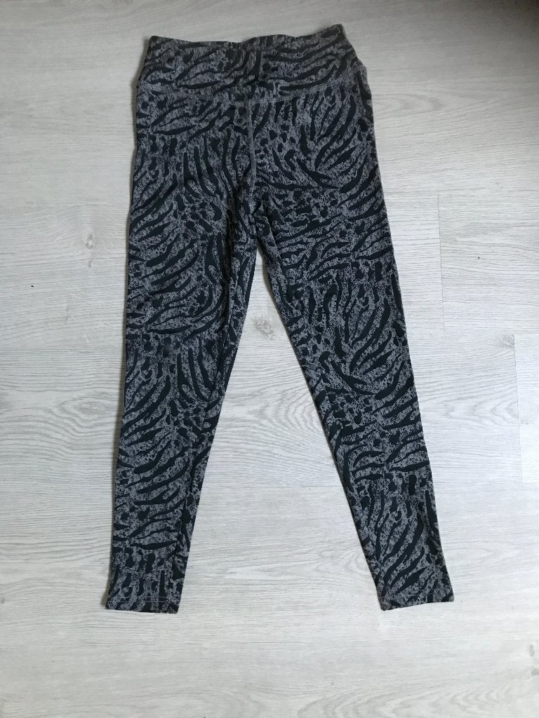 sportlegging (Osama) 140, Kinderen en Baby's, Kinderkleding | Maat 140, Gebruikt, Meisje, Sport- of Zwemkleding, Ophalen of Verzenden
