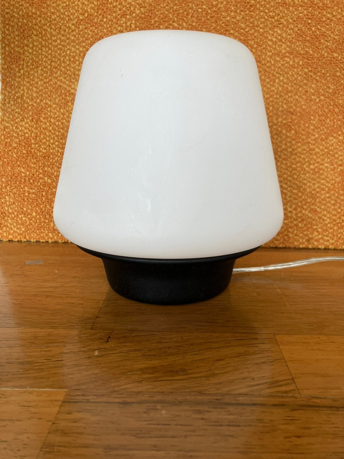 Phillips tafel lamp, Ophalen of Verzenden, Zo goed als nieuw, E27 (groot), Led-lamp