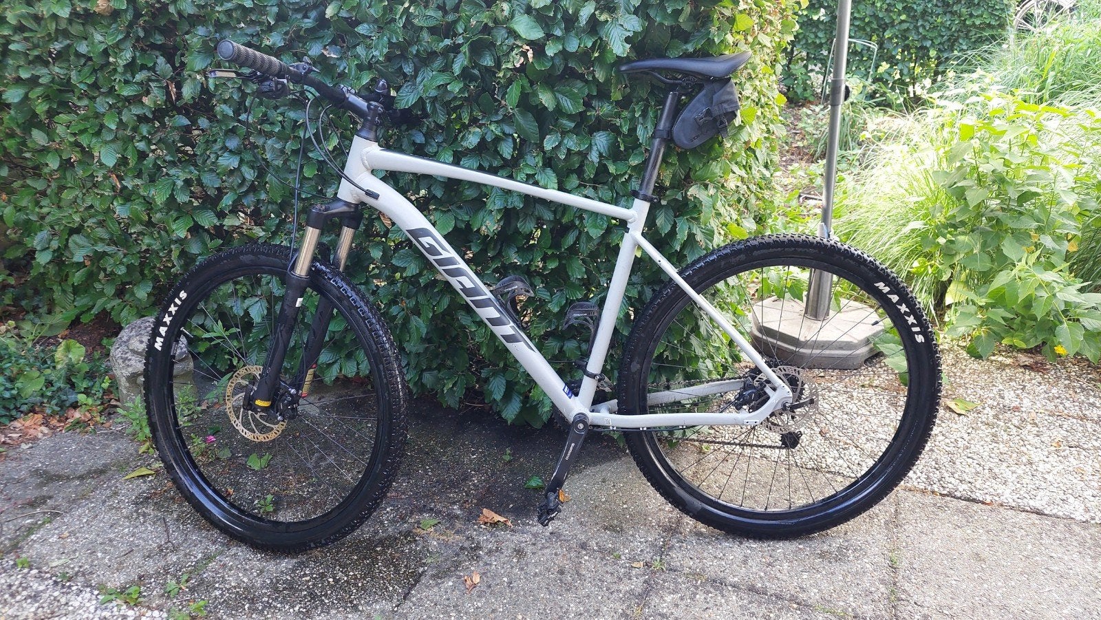 MTB 29" Giant Talon 29 2 GE-XL Concrete, in nieuwstaat, Fietsen en Brommers, Fietsen | Mountainbikes en ATB, Ophalen, 57 cm of meer
