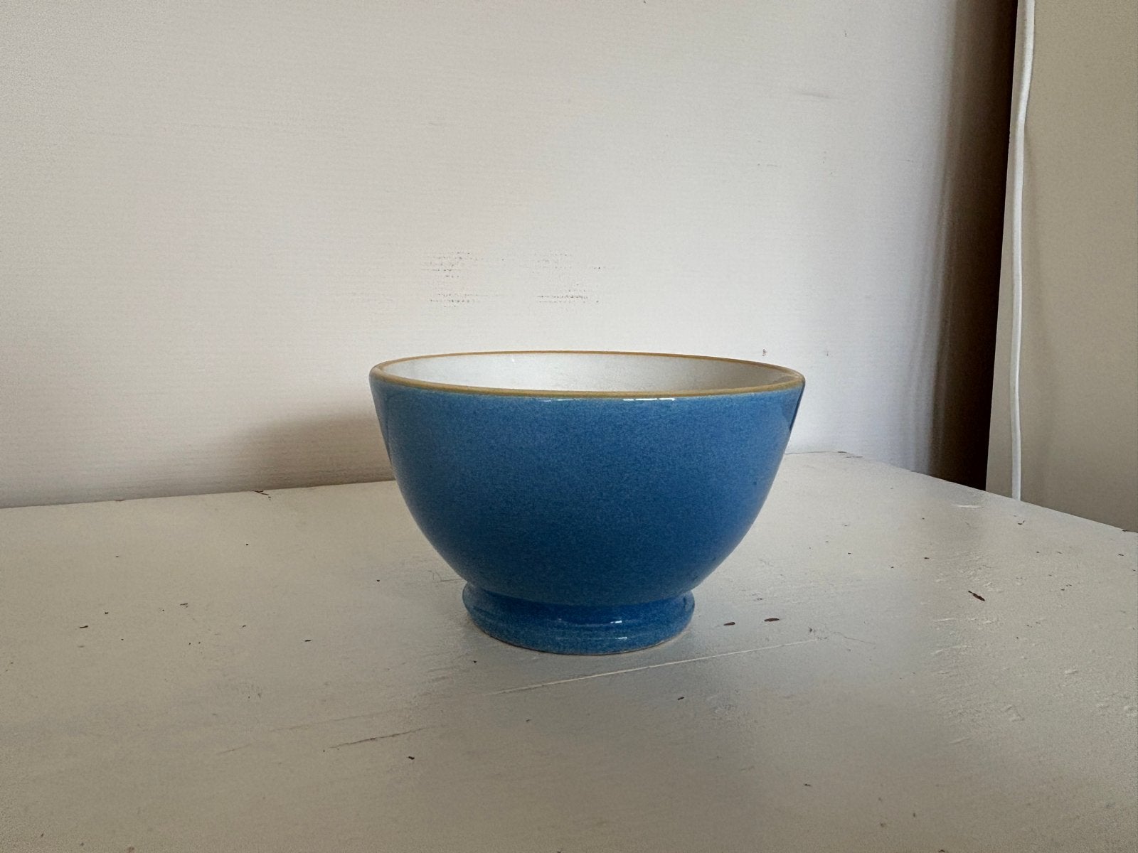 Blauwe spoel kom met gele rand - Vintage stijl, Antiek en Kunst, Ophalen of Verzenden