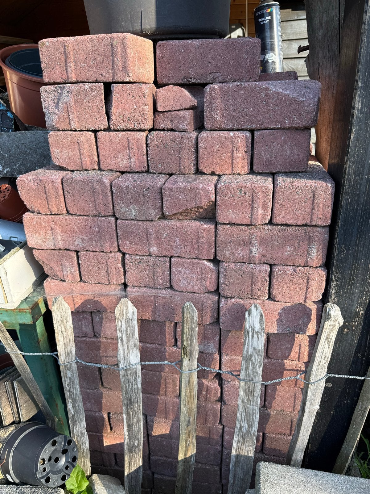 GRATIS - Gebruikte rode bakstenen voor tuin of bestrating, Tuin en Terras, Ophalen, Gebruikt, Klinkers, 5 tot 10 m²