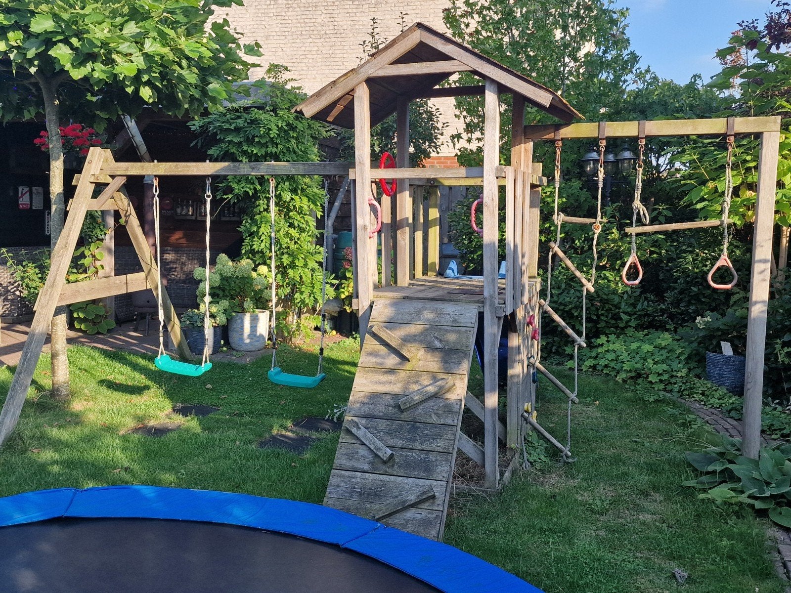 Houten Speeltoestel met Glijbaan, Schommels en Klimwand, Kinderen en Baby's, Ophalen, Gebruikt, Glijbaan