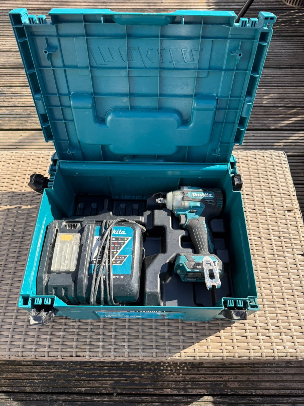 Makita dtw300 slagmoersleutel, Ophalen of Verzenden, Zo goed als nieuw, Overige typen