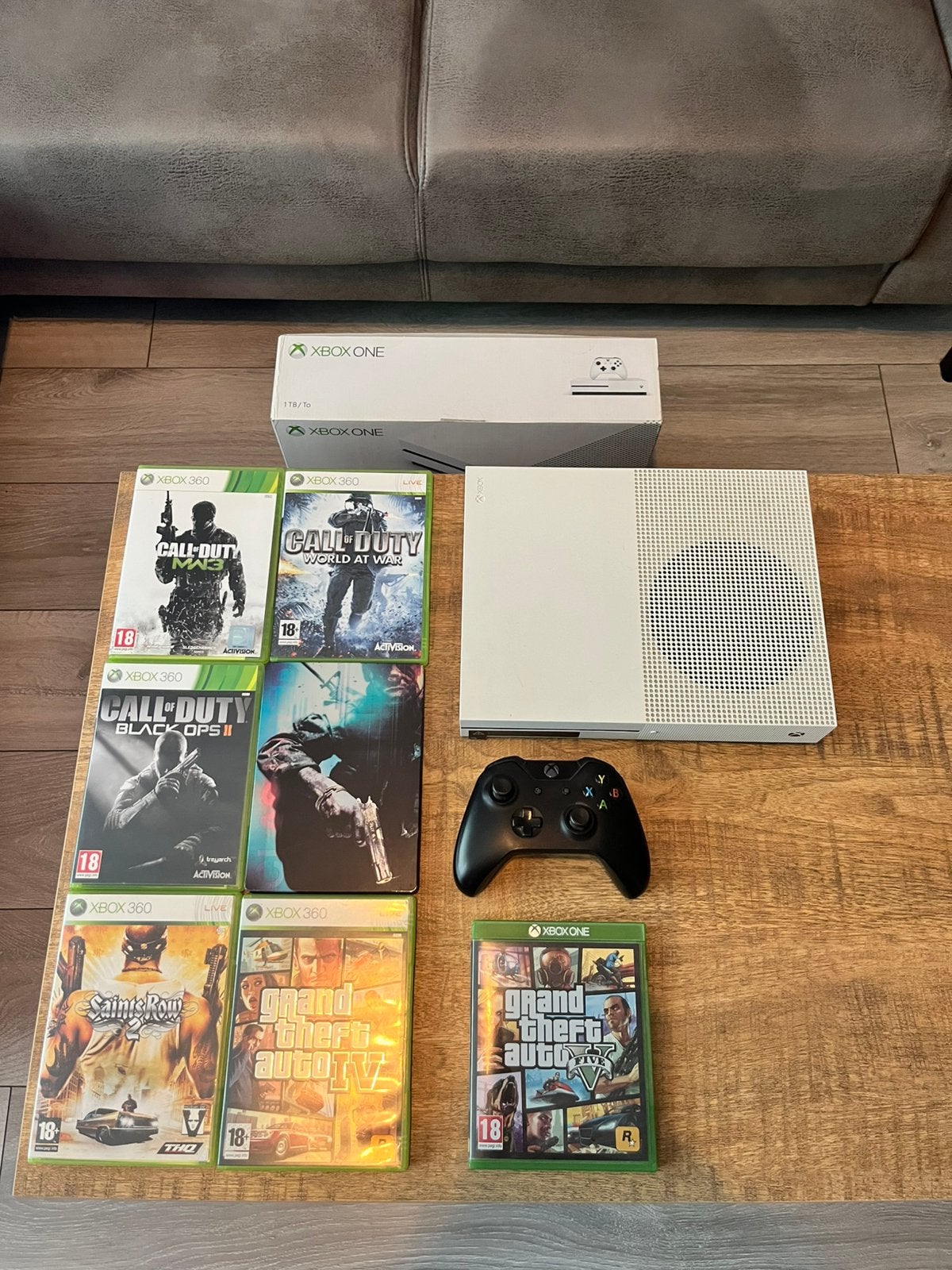 Xbox One S inclusief GTA V en diverse 360 games, Ophalen, Xbox One S, Met 1 controller, 500 GB