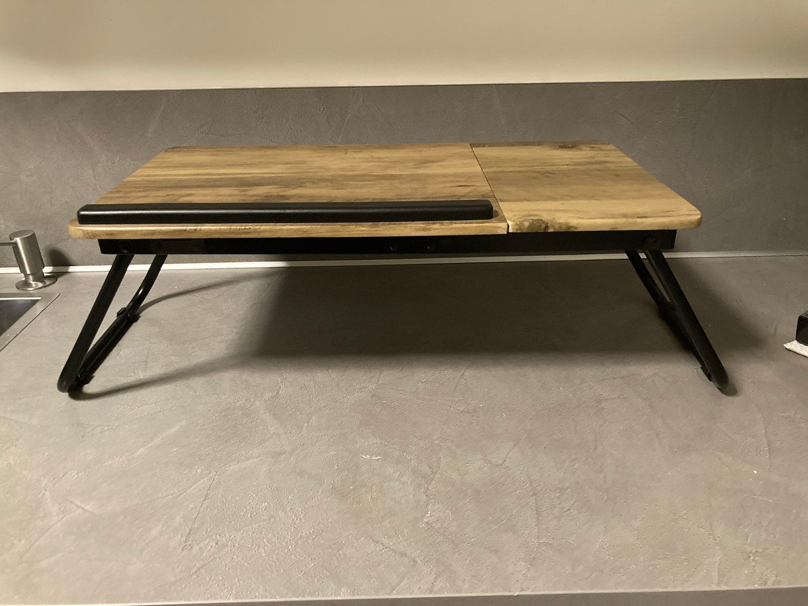Laptop standaard tafel inklapbaar en verstelbaar zgan, Ophalen of Verzenden, Zo goed als nieuw