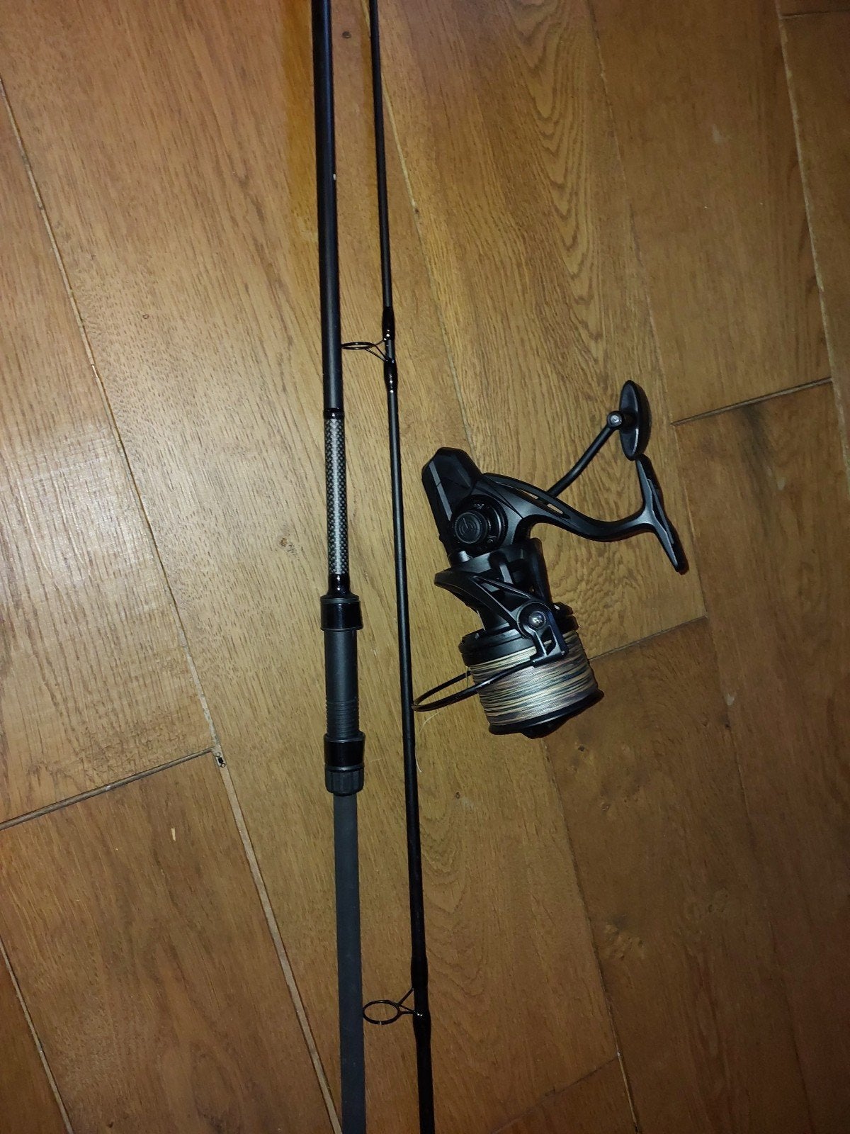 Avid Carp Karperhengel met Molen, Ophalen, Zo goed als nieuw, Complete set