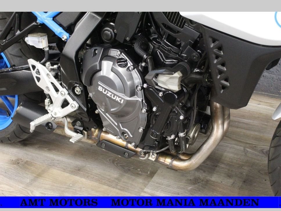 SUZUKI GSX-8S (bj 2024) 12,940 km Blikvanger!!, Motorrijbewijs A, Bedrijf, Onbekend, Onbekend