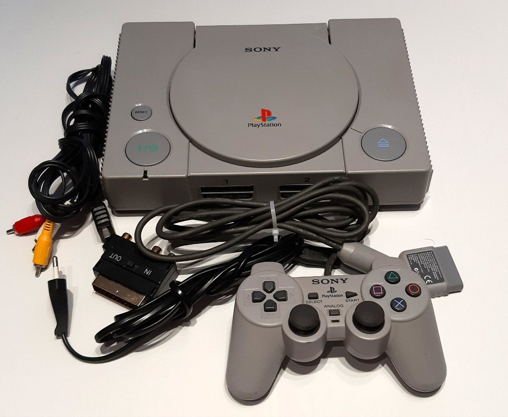 Sony PlayStation 1 Console met Controller en Kabels, Spelcomputers en Games, Spelcomputers | Sony PlayStation 1, Gebruikt, Met 1 controller