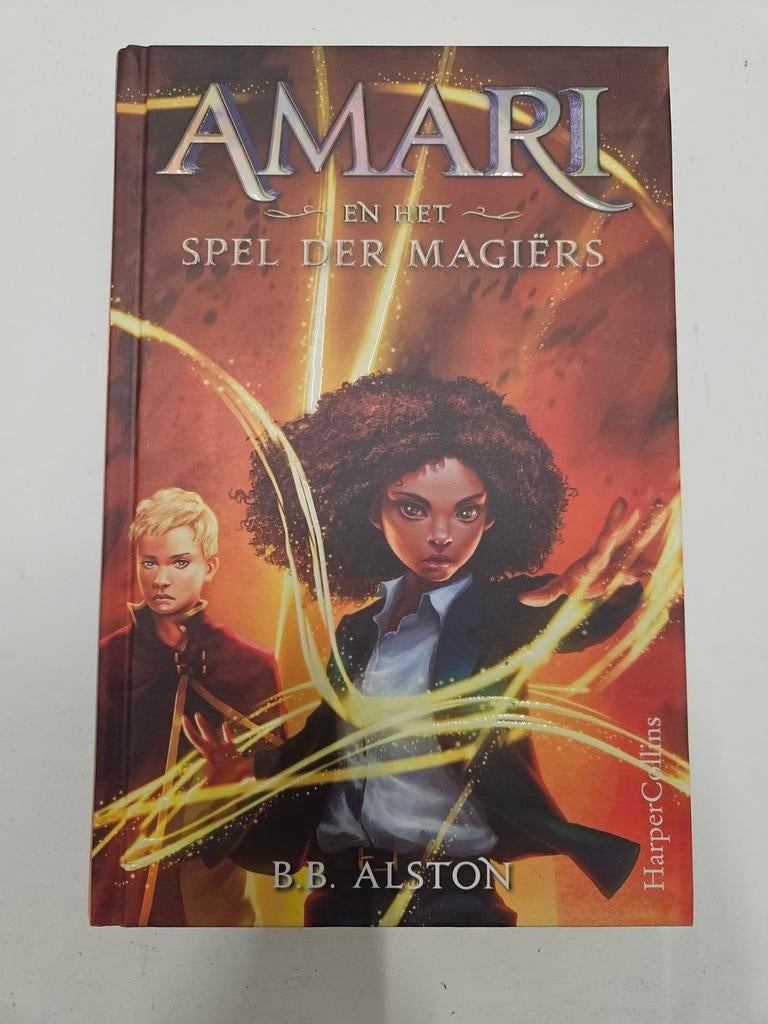 B.B. Alston - Amari en het Spel der Magiërs, Ophalen of Verzenden, Zo goed als nieuw, Fictie algemeen, B.B. Alston