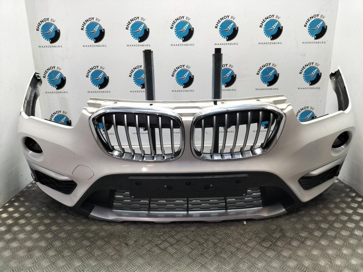 BMW X1 F48 sDrive18i High Exec.  VOORBUMPER 2017, Auto-onderdelen, Gebruikt, Voor, Ophalen of Verzenden, Bumper