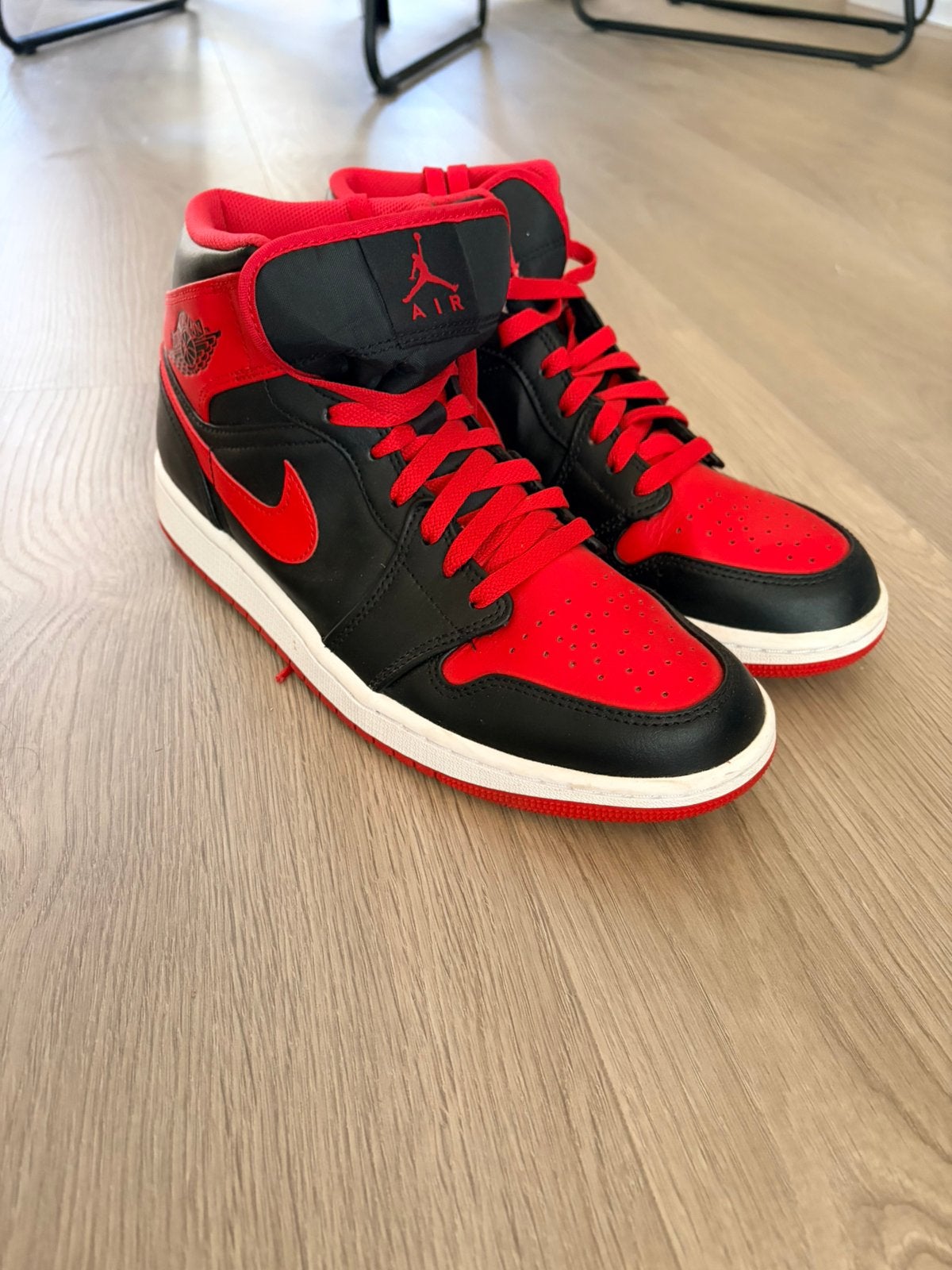 Jordan one mid maat 42,5, Ophalen of Verzenden, Zo goed als nieuw
