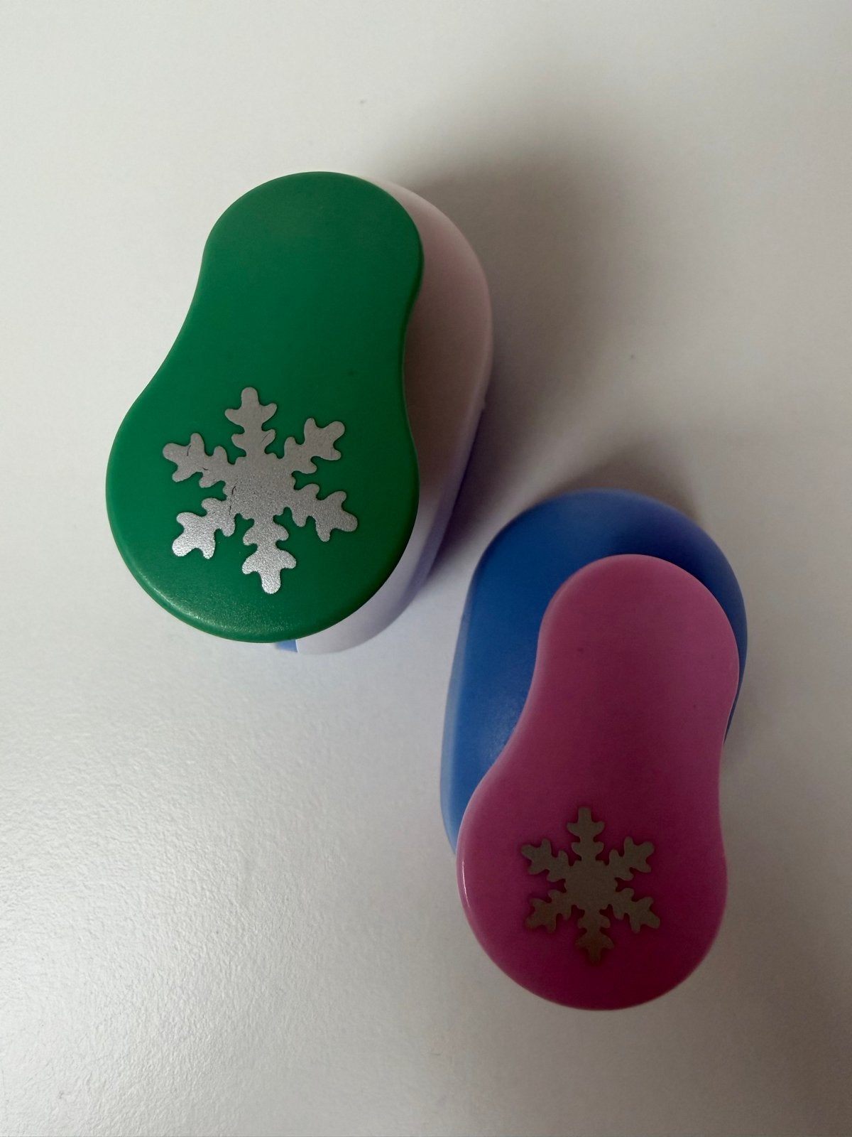 Knutselpapier en ponsen voor creatieve projecten, Gebruikt, Overige thema's, Meerkleurig, Ophalen of Verzenden