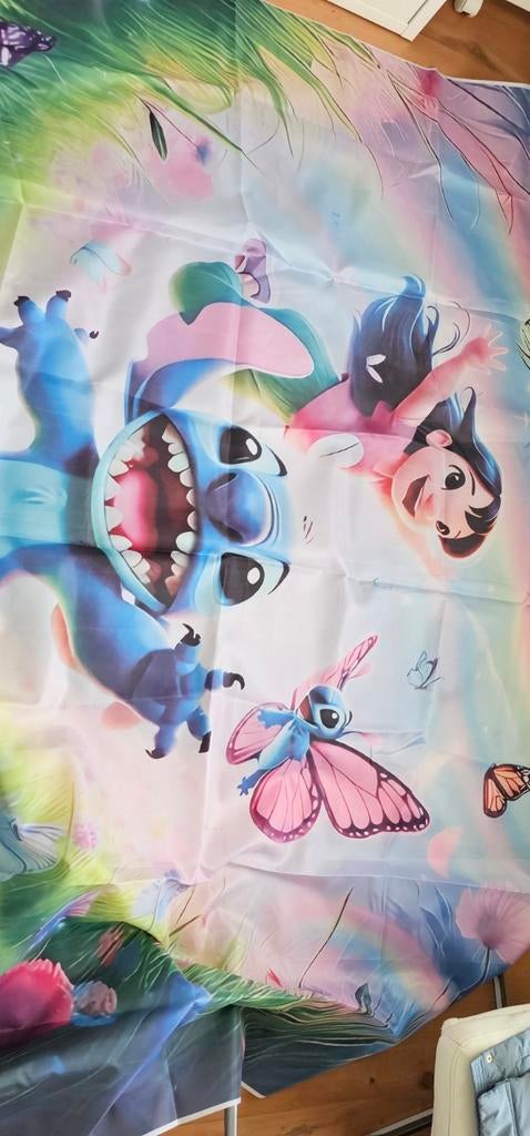 Wanddoek met stitch en Lilo, Jongetje of Meisje, Wit, Dekbedovertrek, Ophalen of Verzenden