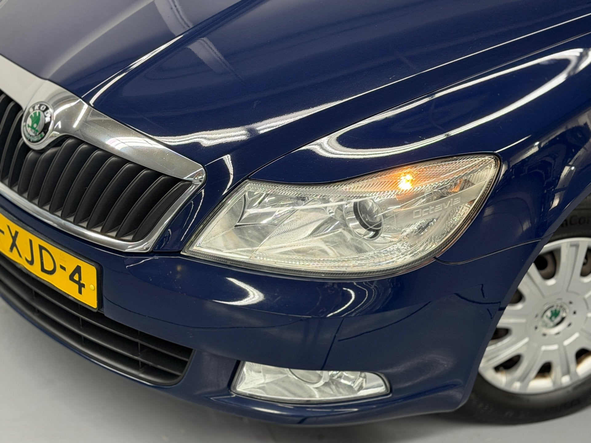 Skoda Octavia Combi 1.2 TSI Ambition Automaat New APK Vol On, Gebruikt, 4 cilinders, Blauw, Origineel Nederlands