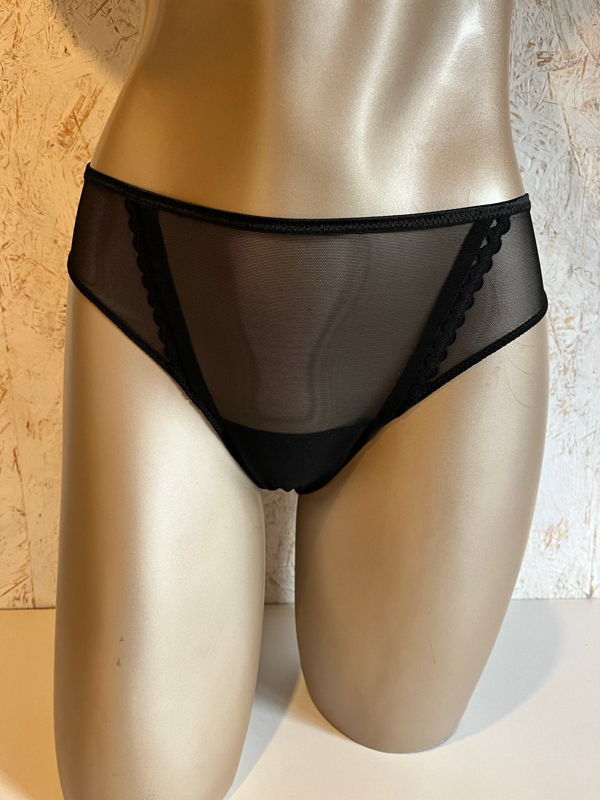 Nieuwe Prima Donna Twist Vivgirl string - Zwart maat 40, Ophalen of Verzenden, Bruin, String