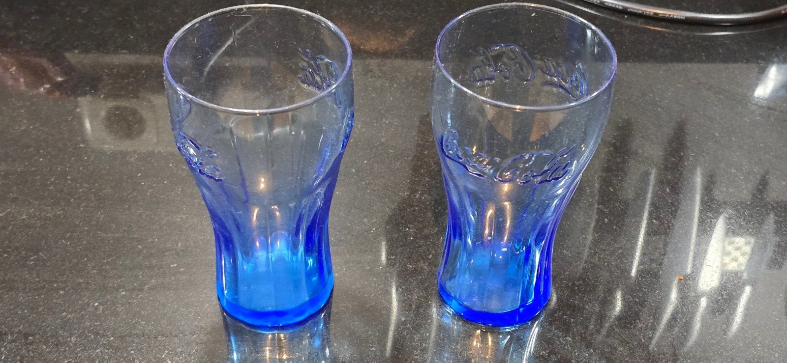 Set van 2 blauwe Coca-Cola glazen, Ophalen