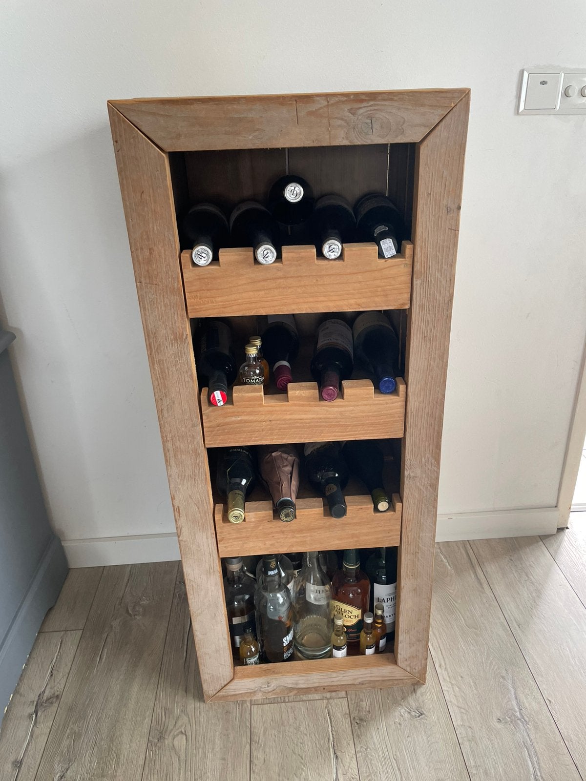 Wijnrek van steigerhout, Huis en Inrichting, Ophalen, Zo goed als nieuw, Hout, 25 flessen of meer