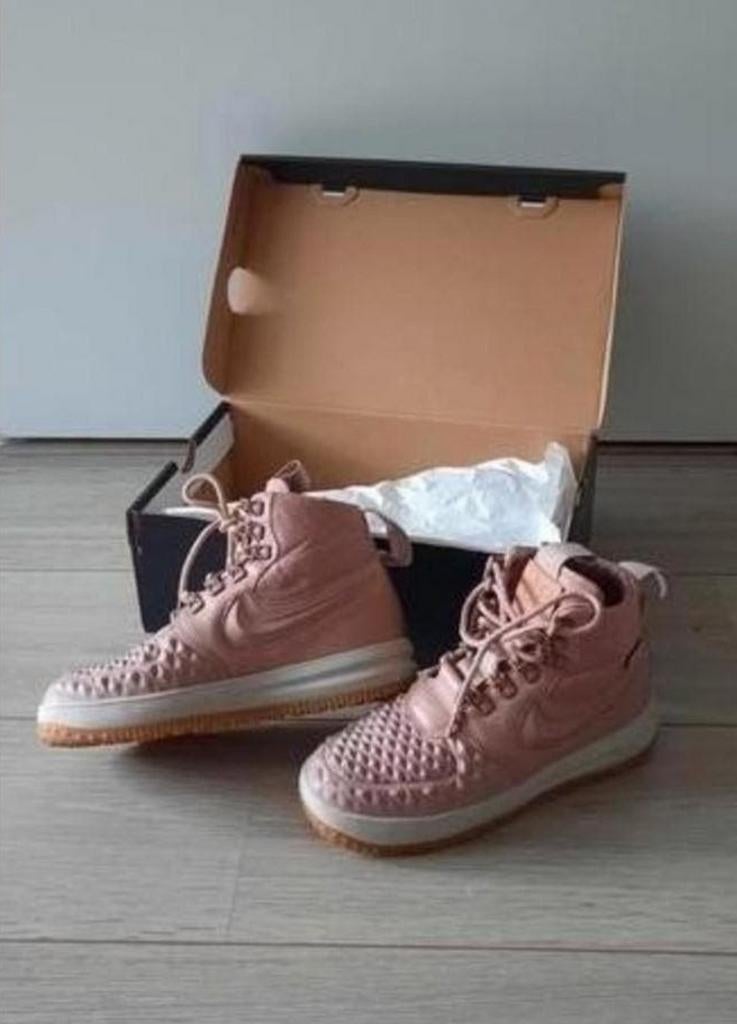 Nike air Force1 maat 36,5 NIEUW, Ophalen of Verzenden, Nieuw, Roze, Sneakers of Gympen