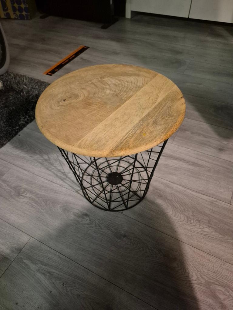 Leuk draadstalen bijzettafeltje, Huis en Inrichting, Tafels | Bijzettafels, Ophalen, Minder dan 45 cm, Minder dan 55 cm, Rond