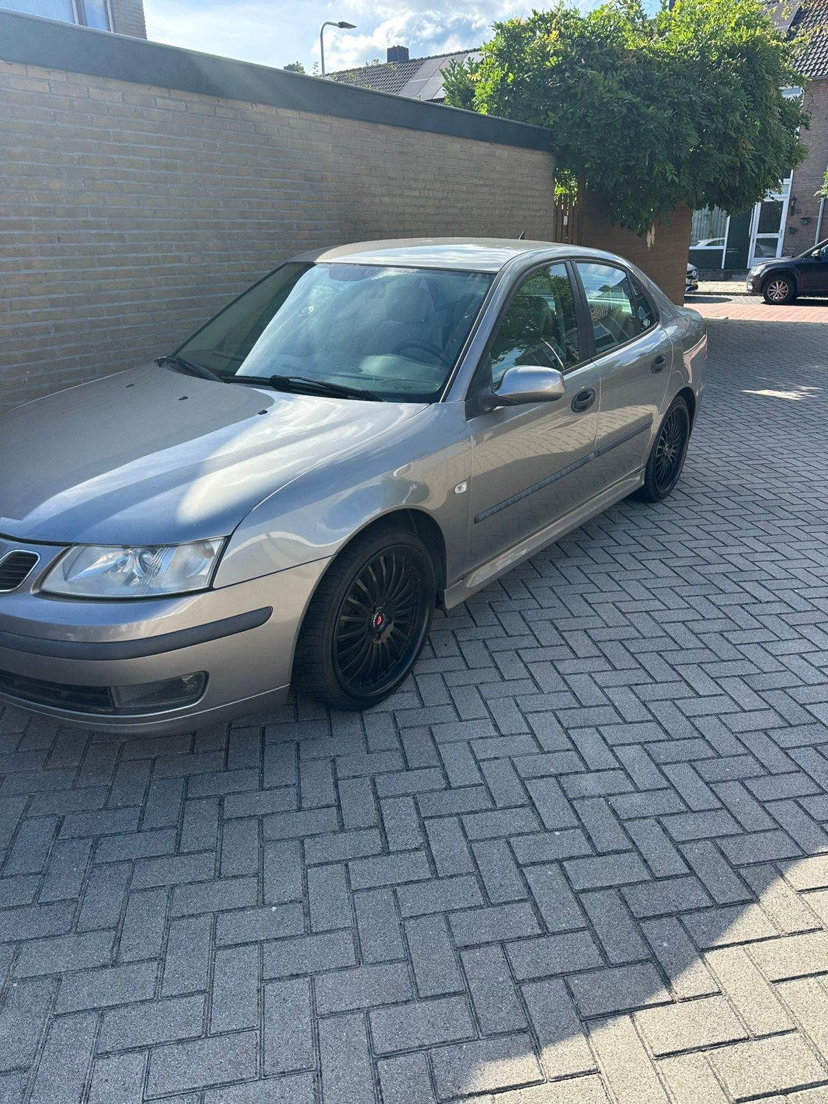 Saab 9-3 1.8 T Sport Sedan AUT 2005 Grijs, Auto's, 1998 cc, 4 cilinders, Origineel Nederlands, Particulier
