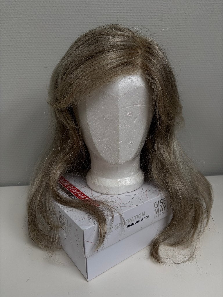 Pruik van Gisela Mayer Synthetisch  ZGAN!!, Sieraden, Tassen en Uiterlijk, Uiterlijk | Haarverzorging, Verzenden, Zo goed als nieuw