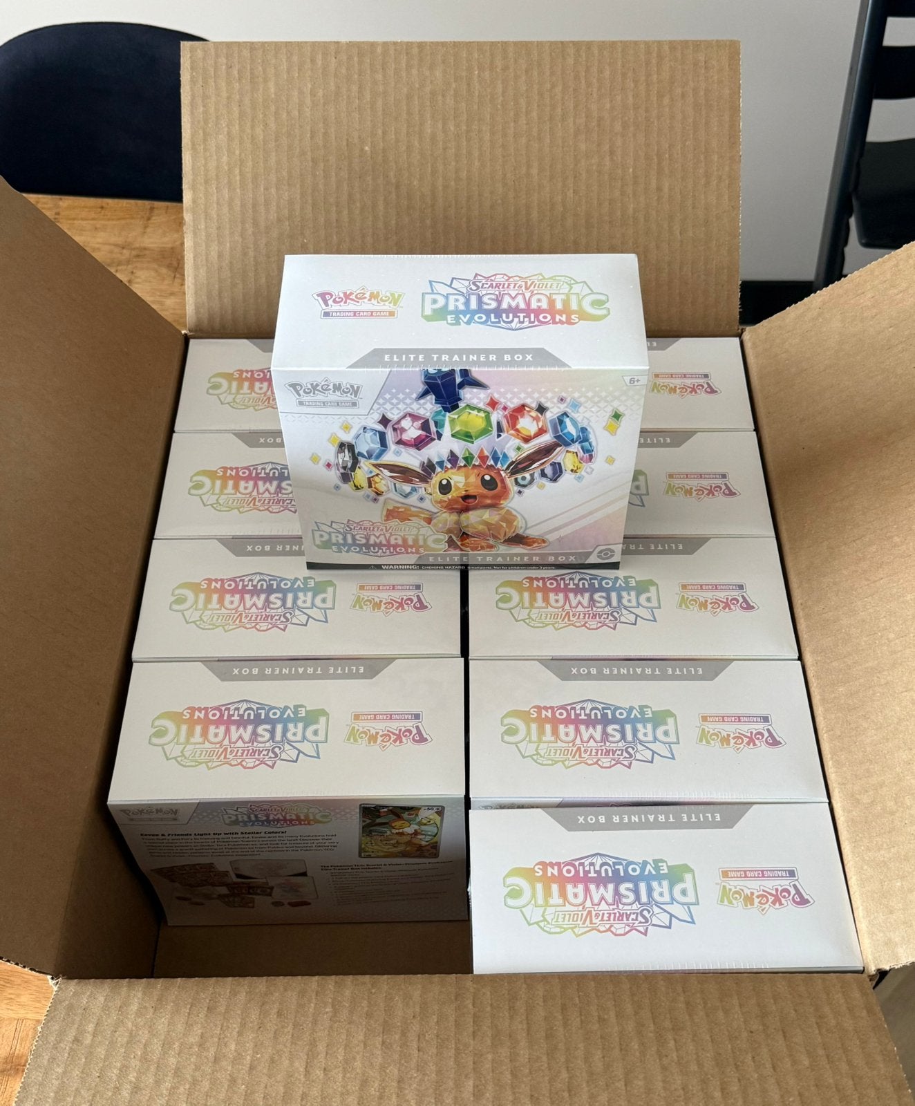 Pokemon prismatic evolutions elite trainer box etb ✅✅, Ophalen of Verzenden, Zo goed als nieuw