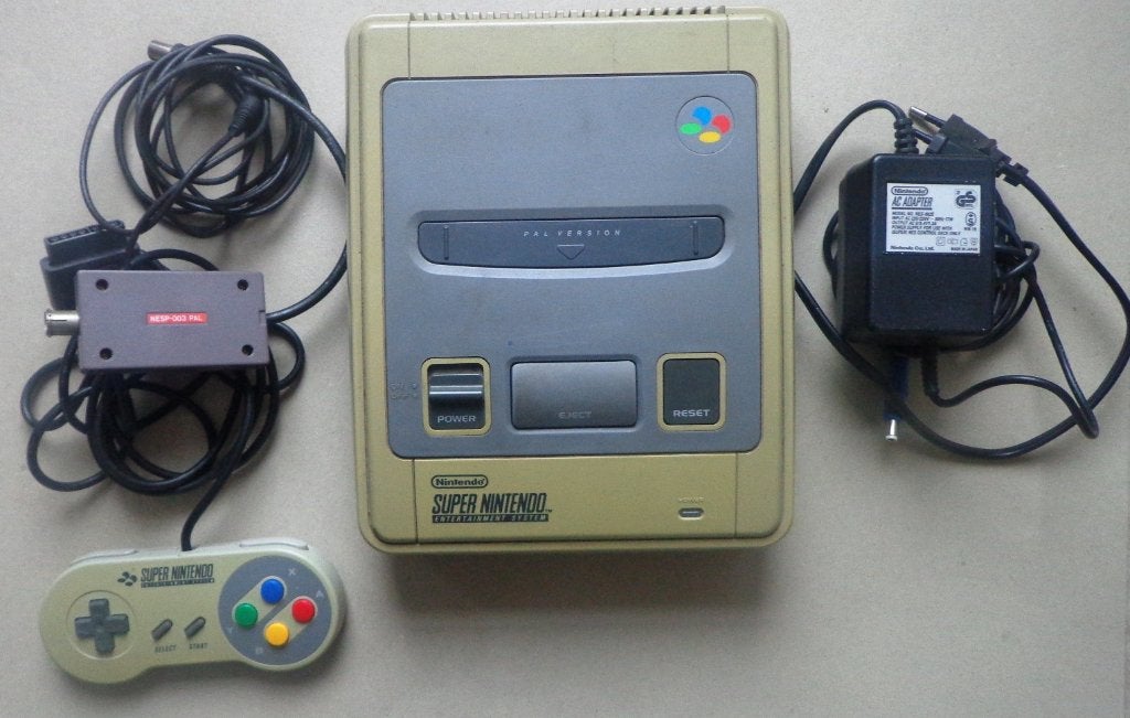 Super Nintendo + originele controller + aansluitkabels, Ophalen of Verzenden, Gebruikt, Met 1 controller