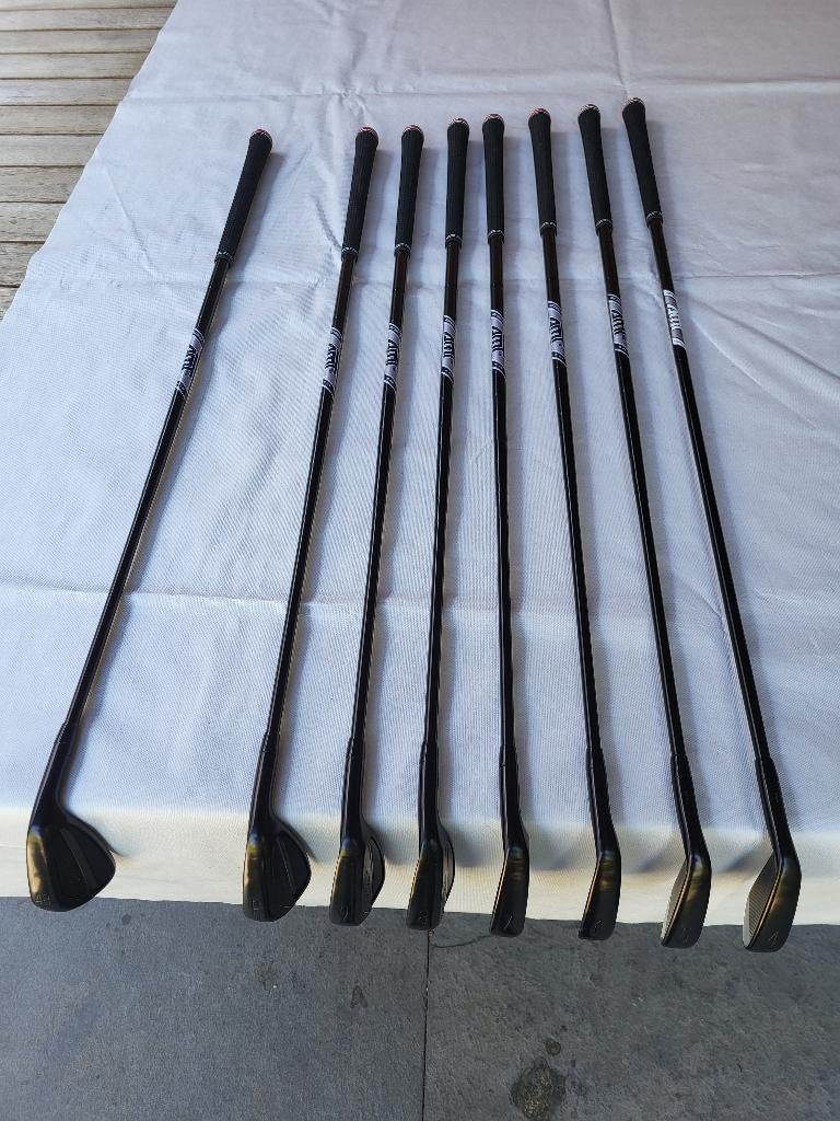 Titleist T200 ijzerset 4-PW + 48 Black in nieuw staat !!!, Sport en Fitness, Golf, Ophalen, Zo goed als nieuw, Set, Overige merken