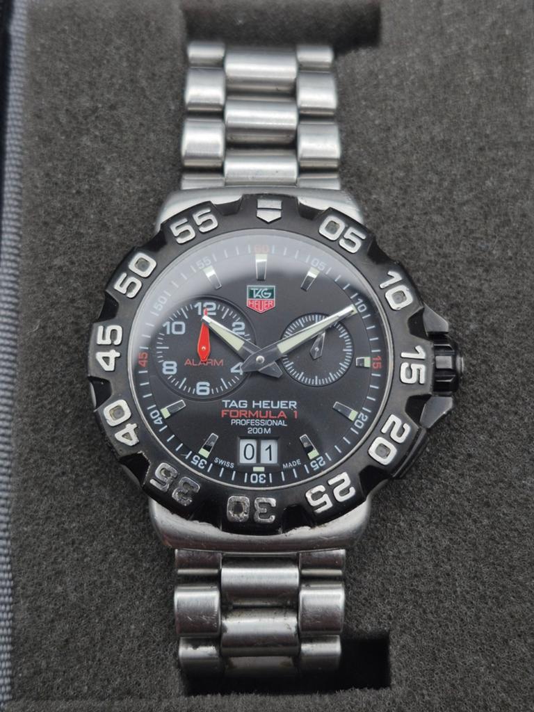 TAG Heuer Formula 1 Alarm Ref. WAH111A Professional Quartz, Info@tagheuer.com, TAG Heuer, Gebruikt, TAG Heuer SA, Rue Louis-Joseph Chevrolet 6A, 2300 La Chaux-de-Fonds, Zwitserland