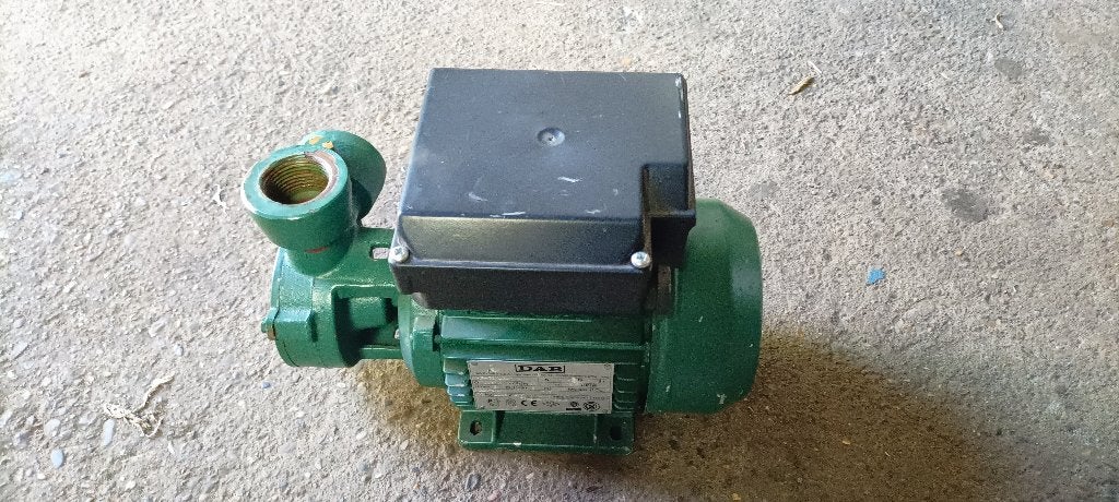 dab kp 38/18m 220 volt waterpomp  3 cub per uur, Ophalen of Verzenden, Zo goed als nieuw, Elektrisch, Beregeningspomp