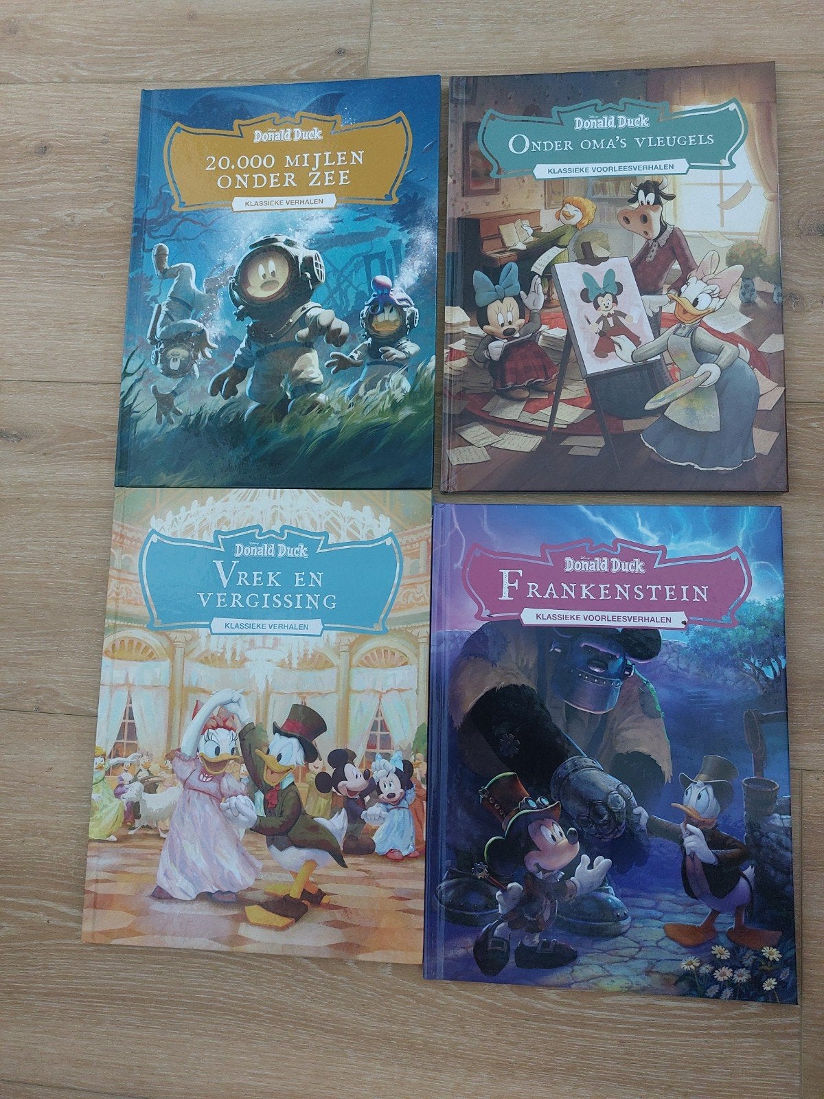 Donald Duck Klassieke Verhalen Boeken Set (4 stuks), Ophalen of Verzenden, Nieuw, Walt Disney Company, Fictie algemeen