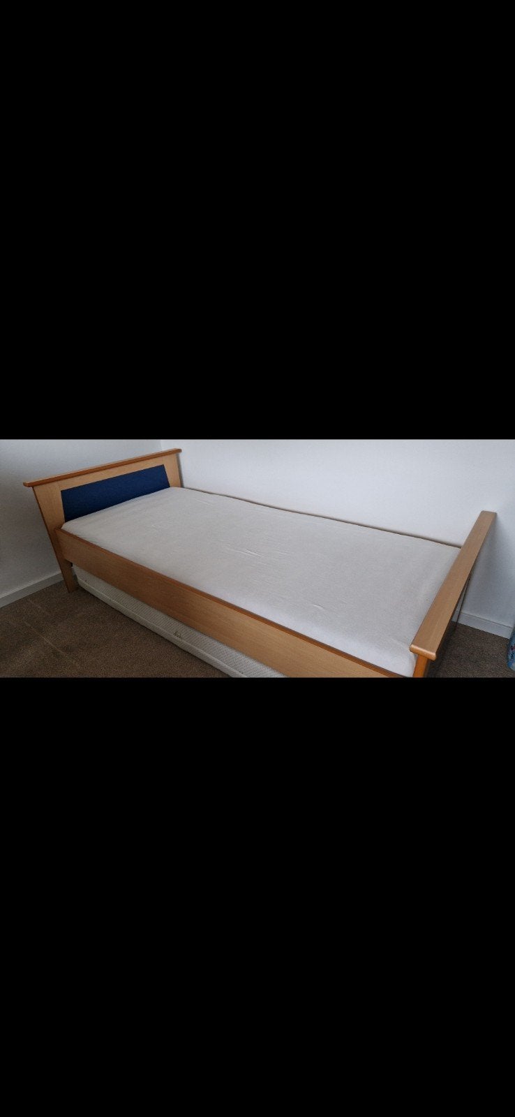 Eenpersoonsbed 90x210 cm - Hout met blauwe accenten, Ophalen, Gebruikt, 90 cm, Eenpersoons
