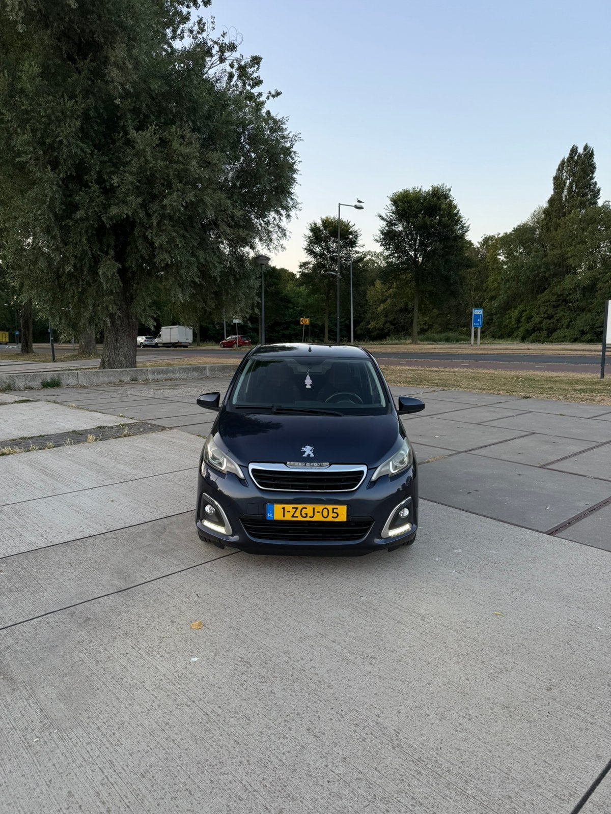 Peugeot 108 1.0 12V E-vti 51KW 5DR 2015 Blauw, Auto's, Peugeot, Voorwielaandrijving, Origineel Nederlands, Handgeschakeld, 26 km/l
