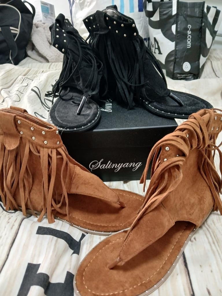 2 paar western sandalen, Kleding | Dames, Ophalen of Verzenden, Nieuw, Sandalen of Muiltjes