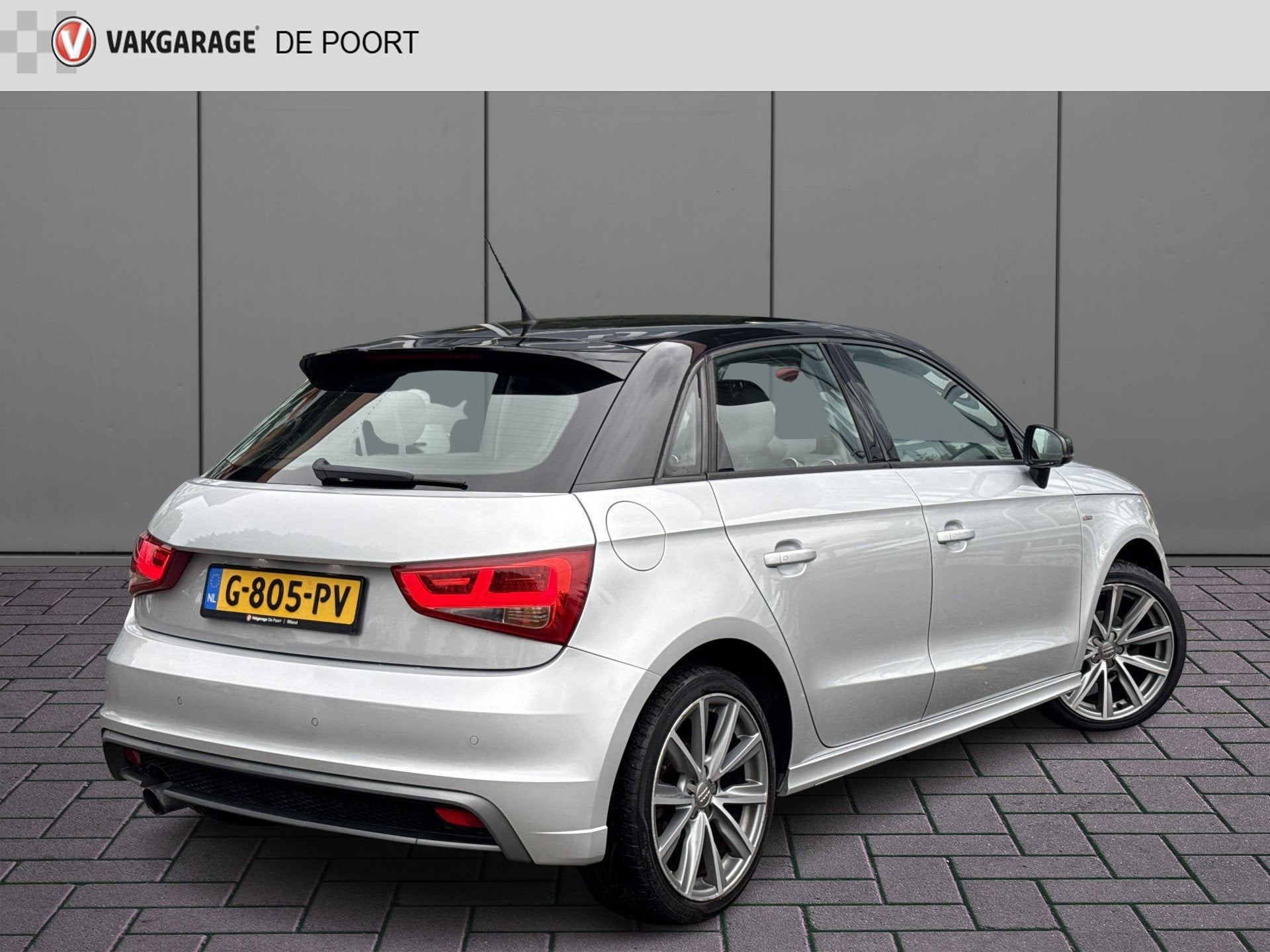 Audi A1 Sportback 1.2 TFSI Ambition S-Line | Navi | PDC | St, Auto's, Audi, Voorwielaandrijving, Euro 5, Zwart, 4 cilinders