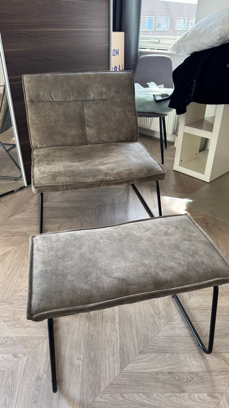 Comfortabele fauteuil met voetenbank - Zo goed als nieuw, Huis en Inrichting, Ophalen, Overige kleuren, Zo goed als nieuw, Eén
