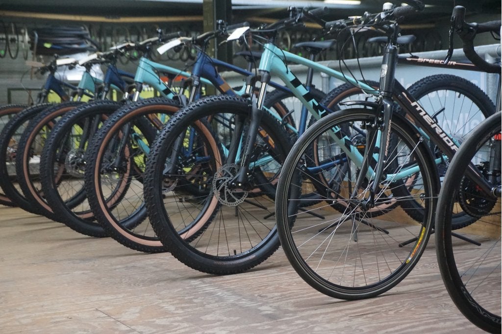 A- merk Tweedehands fietsen - Afhalen of bezorging mogelijk, Niet ingevuld, (Extra) lage instap, Pon, Ophalen of Verzenden