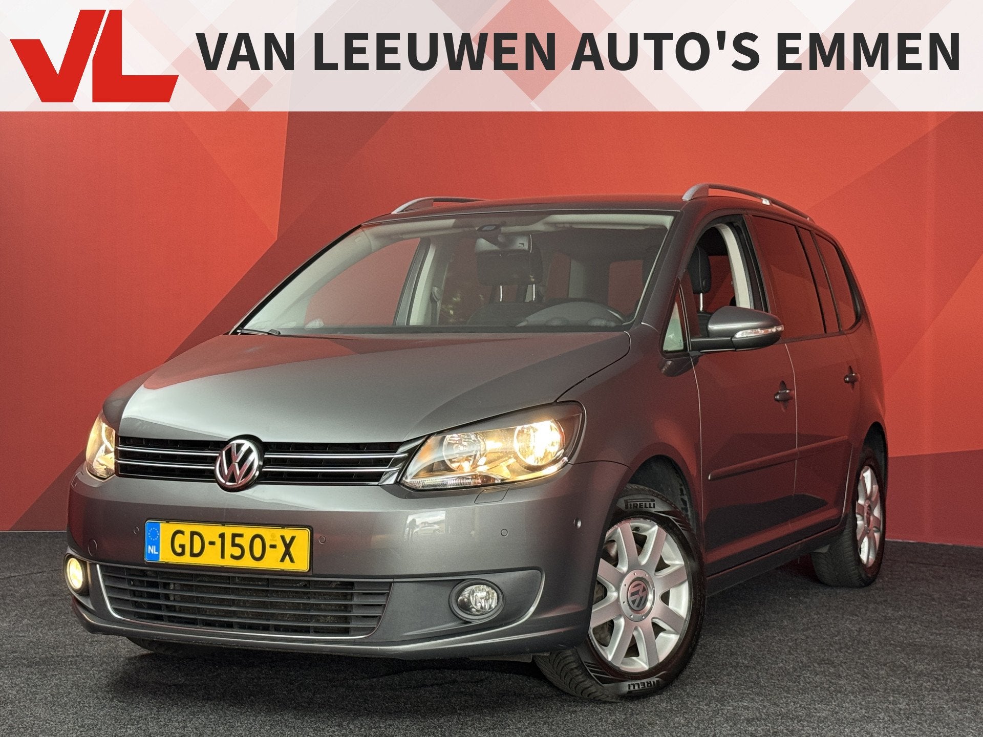 Volkswagen Touran 1.4 TSI Highline | Navigatie | Climate Con, Euro 5, Gebruikt, Zwart, 4 cilinders