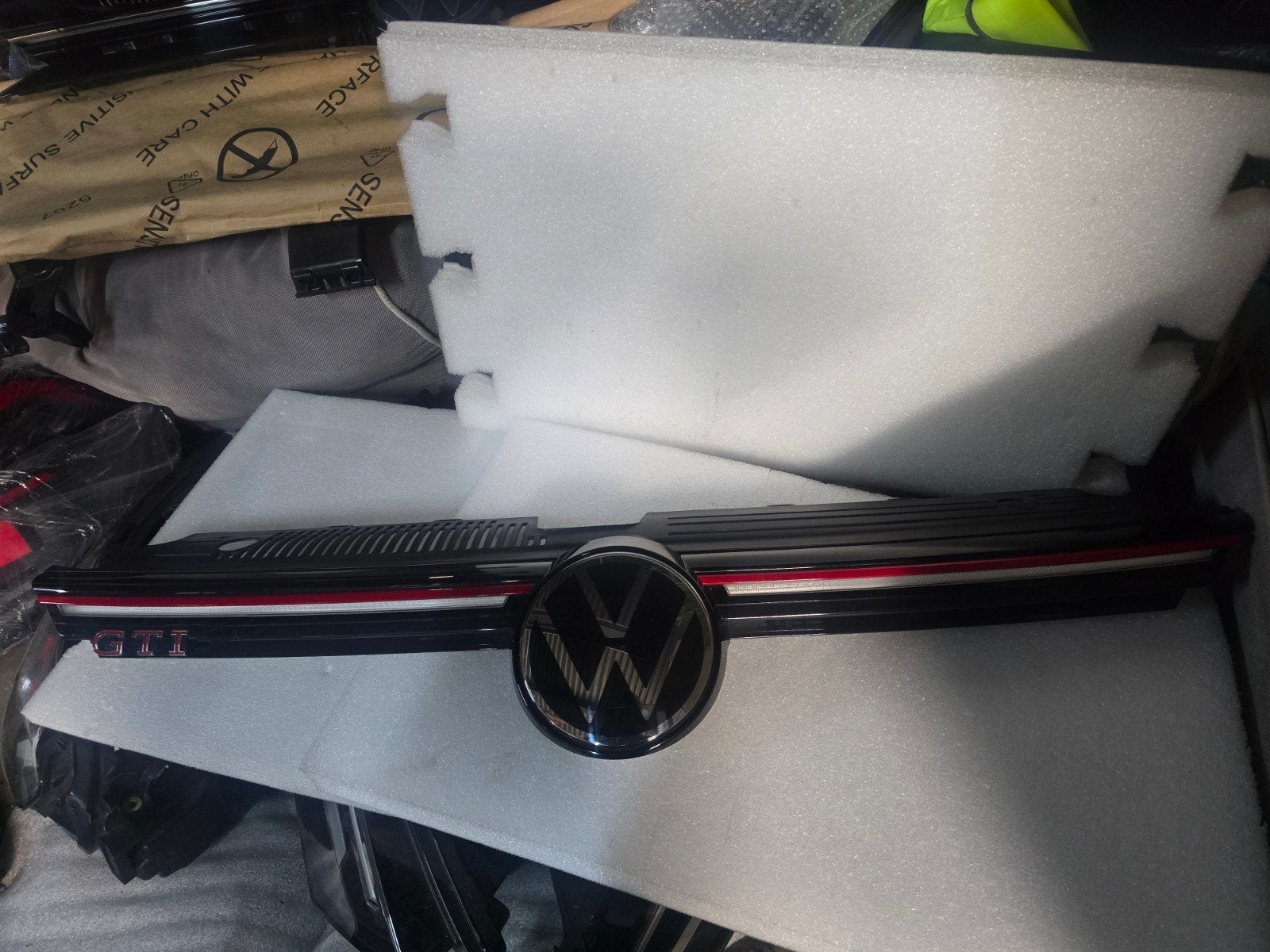 Grille met ledverl. VW Golf 8 Gti bj 2020-2024, Gebruikt, Wolfsburg, Ophalen of Verzenden, Excellence