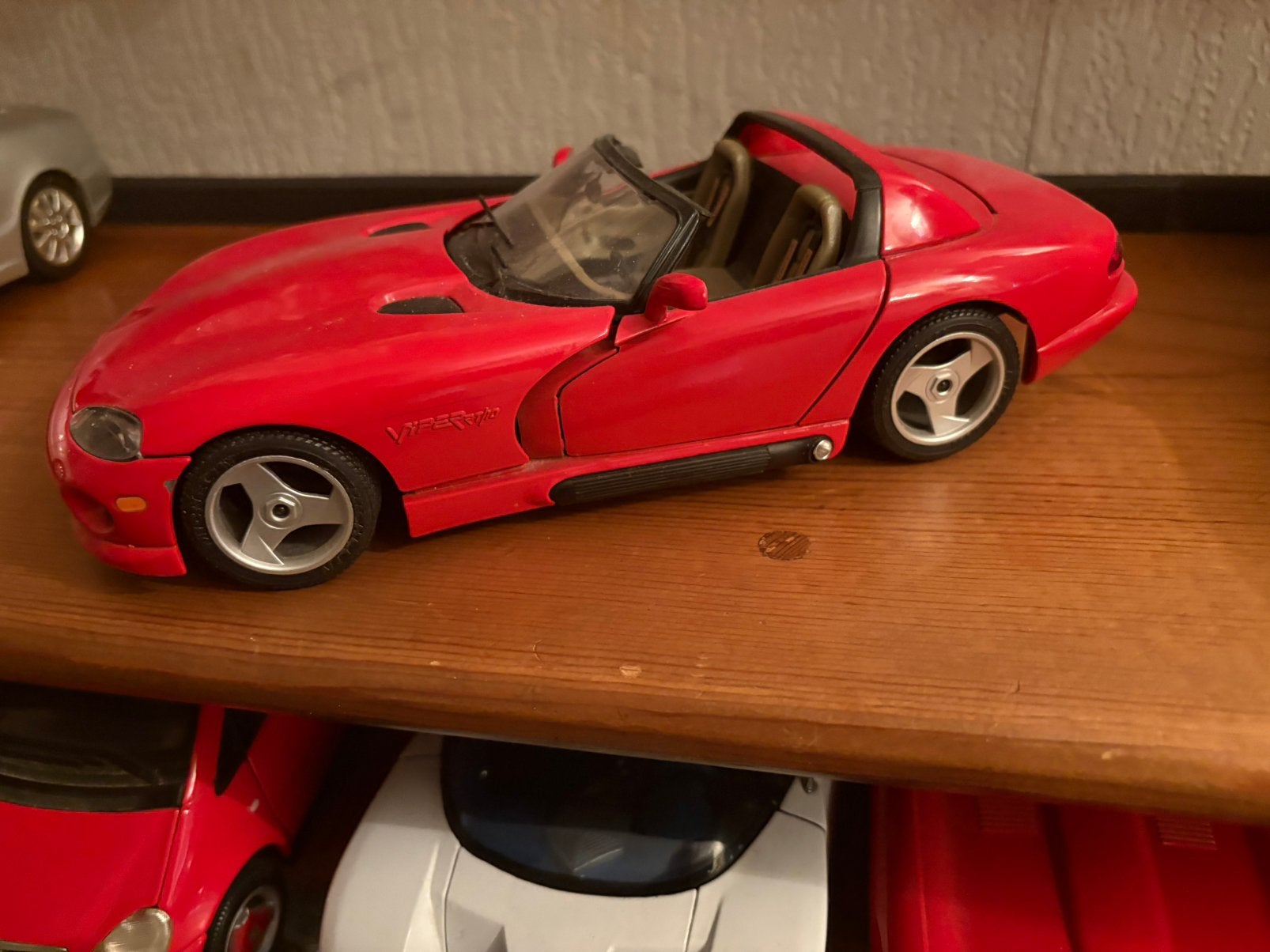 Dodge Viper.            Burago, Ophalen of Verzenden, Zo goed als nieuw, Bburago
