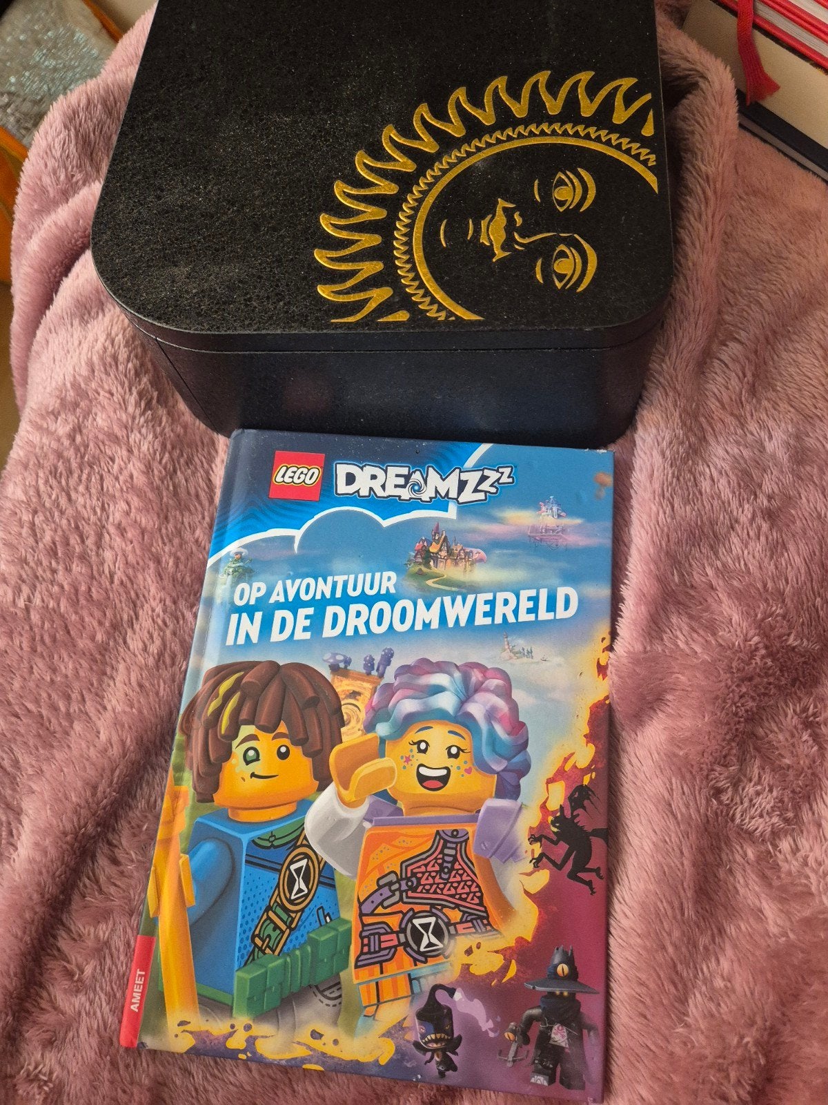 LEGO DREAMZzz: Op Avontuur in de Droomwereld Boek, Ophalen of Verzenden, Zo goed als nieuw, LEGO Group, Fictie algemeen