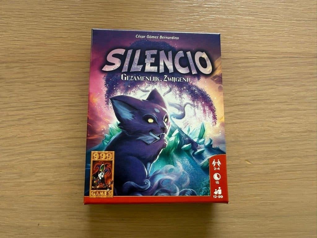 Silencio - 999 Games - Kaartspel - Nette staat - Spel, Ophalen of Verzenden, Zo goed als nieuw