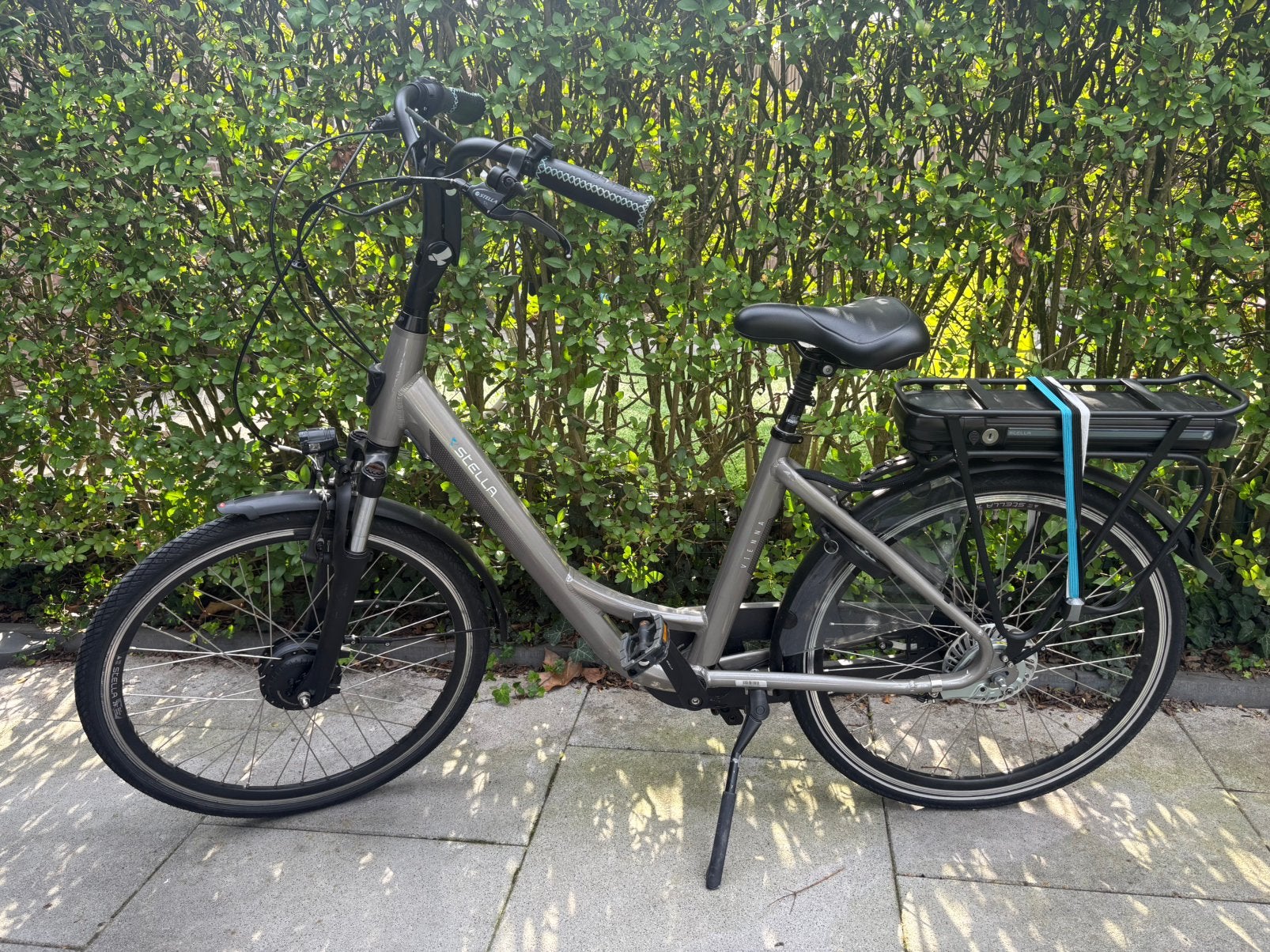 Stella electrische damesfiets, Fietsen en Brommers, Ophalen, Zo goed als nieuw, Overige merken