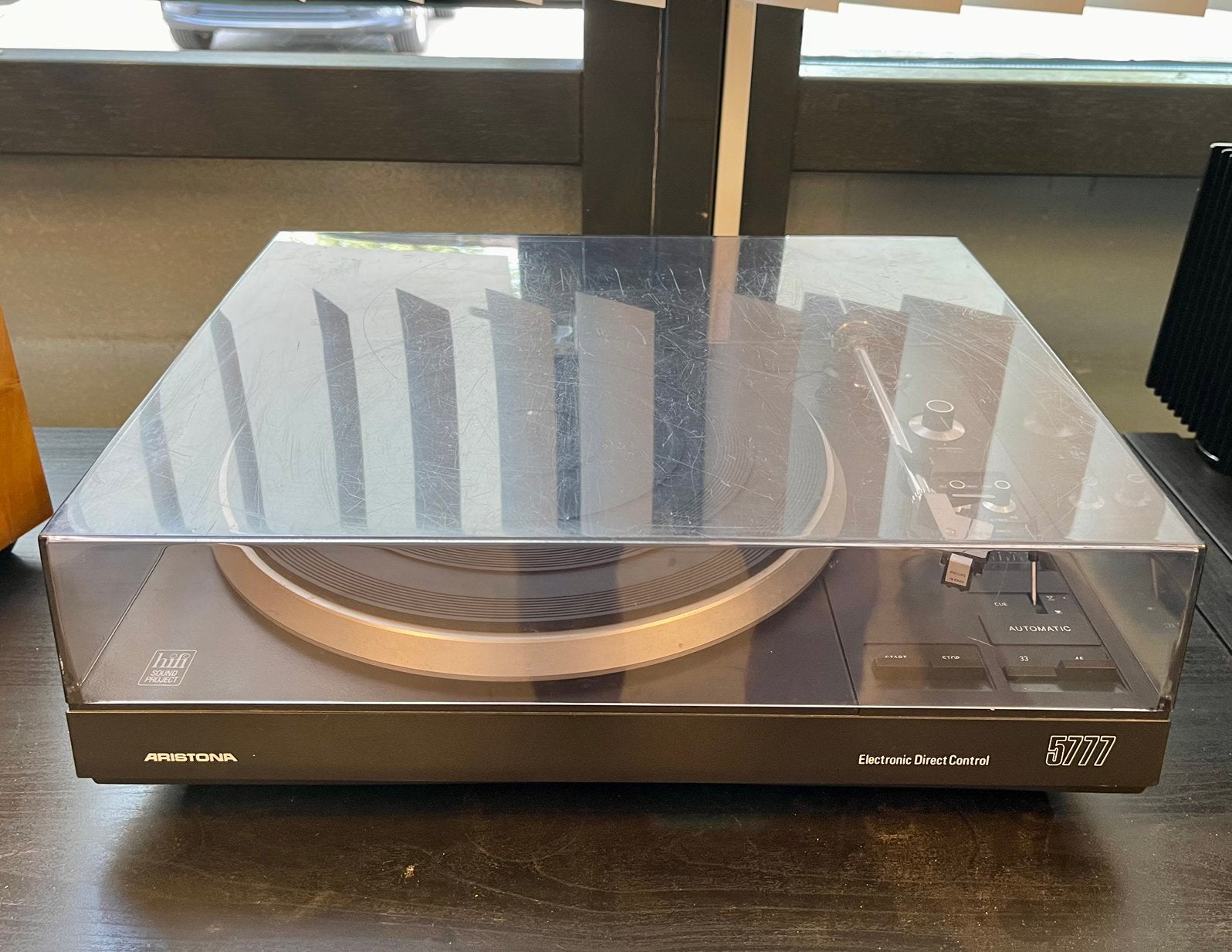 ARISTONA 5777 - Platenspeler - Werkt goed - Zonder naald, Audio, Tv en Foto, Platenspelers, Ophalen