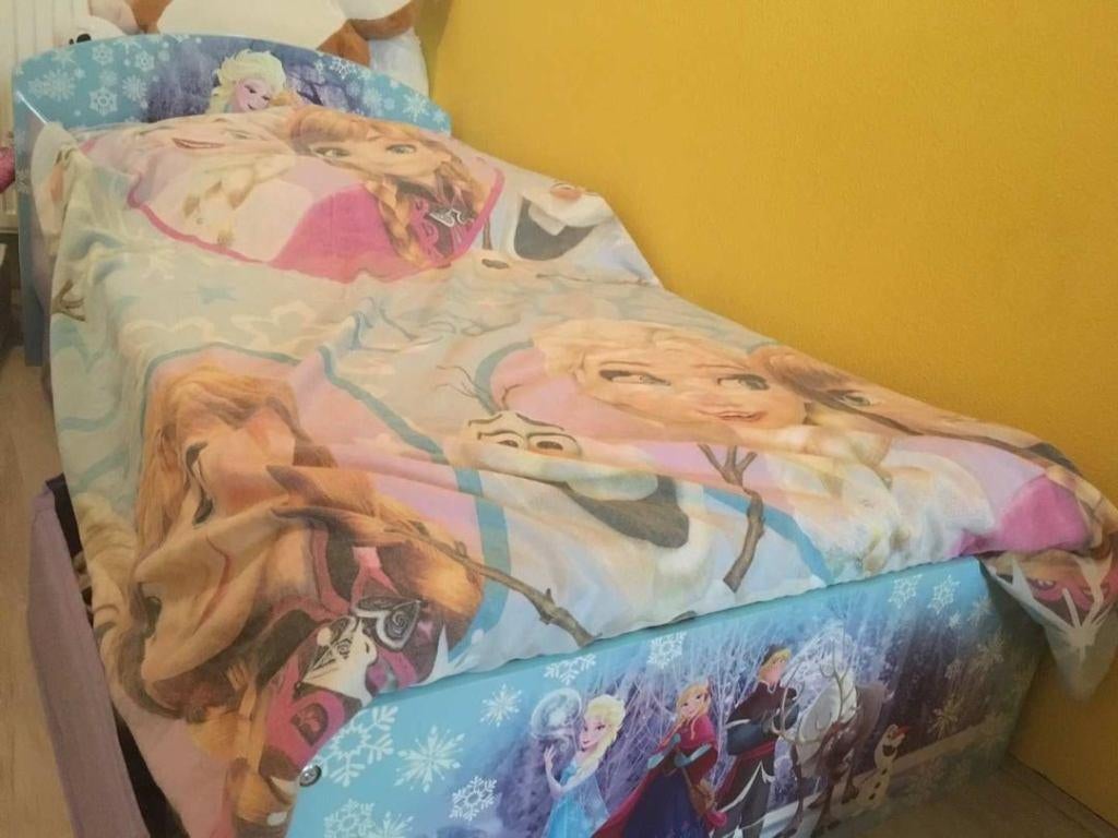 Frozen kinderbed met matras 140x70 cm, Kinderen en Baby's, Kinderkamer | Bedden, Ophalen, Gebruikt, 70 tot 85 cm, 140 tot 160 cm