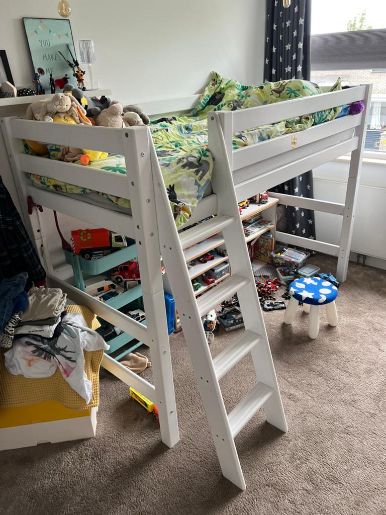 Wit stapelbed van het merk Hoppekids! Mooie kwaliteit!, Huis en Inrichting, Slaapkamer | Stapelbedden en Hoogslapers, Ophalen