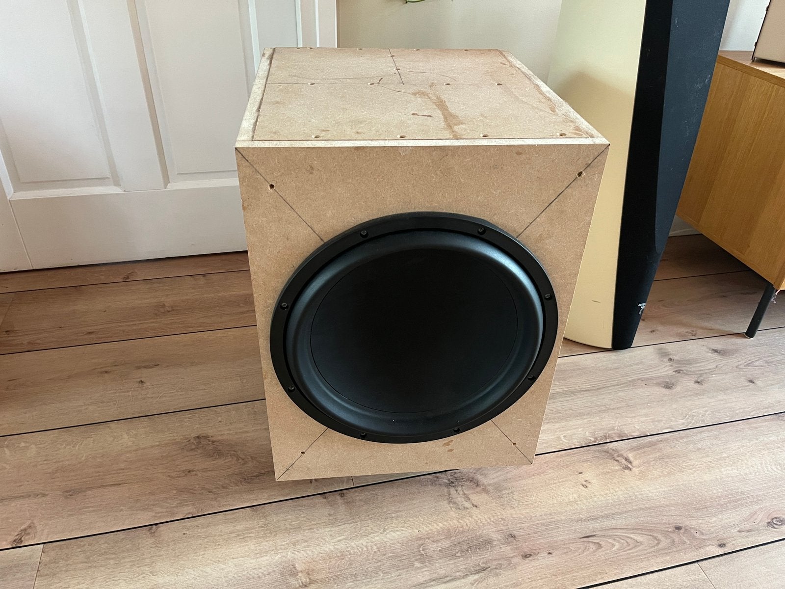 Dayton audio MX15-22 15 inch subwoofer, Gebruikt, Subwoofer, Ophalen of Verzenden, 150 watt of meer